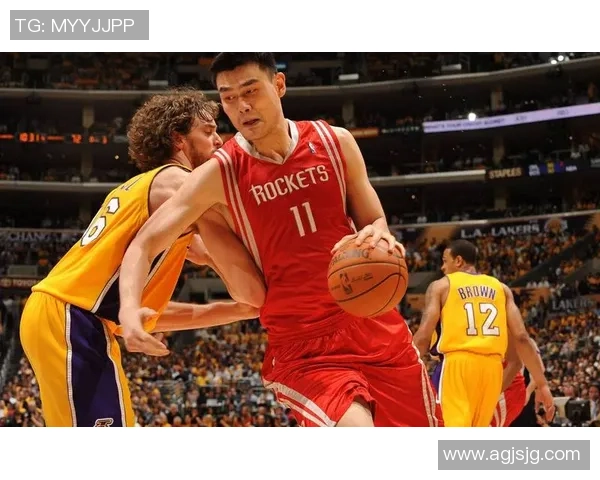 姚明在比赛中的强度表现及其对篮球运动的影响分析