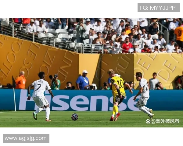 曼联友谊赛大胜皇马神奇扑救瞬间点燃全场激情