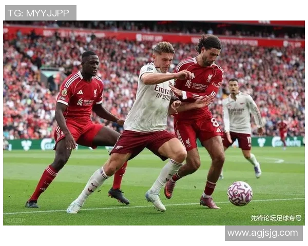 欧联杯惊心动魄阿森纳逆转皇马引发争议判罚全场沸腾