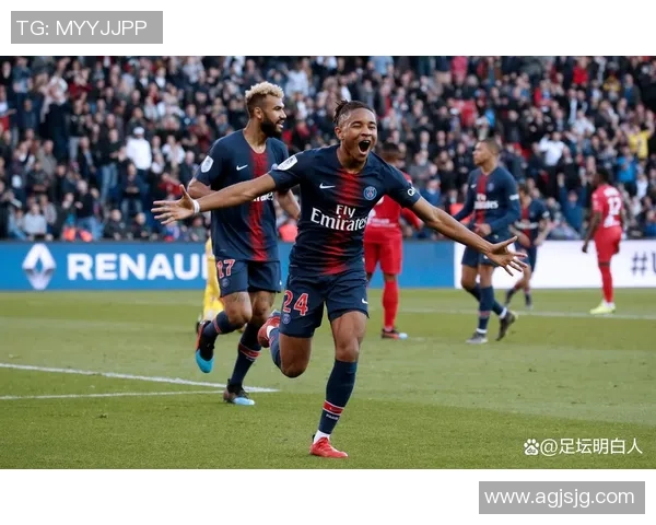 足总杯激战巴黎圣日耳曼与阿森纳平局点球大战成焦点引发全场沸腾 足总杯激战巴黎圣日耳曼与阿森纳平局点球大战成焦点引发全场沸腾