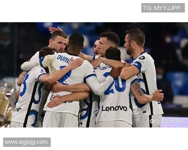 英超激战莱比锡与国米战成平局双方精彩表现引发全场热烈反响 英超激战莱比锡与国米战成平局双方精彩表现引发全场热烈反响